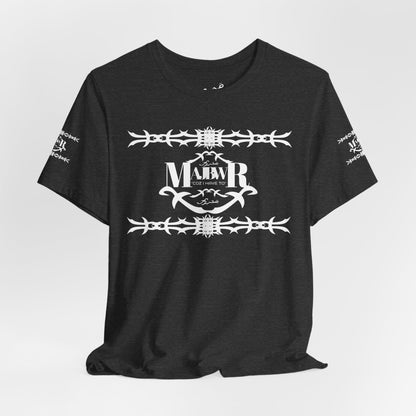 MAJBWR - AOP Shefnek Arabic Script Barbed Wire Tee — 'مجبور' Graphic T‑Shirt